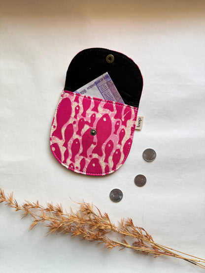 Pink Shoal Money Pouch – Pocket-Sized Organizer for Everyday Essentials