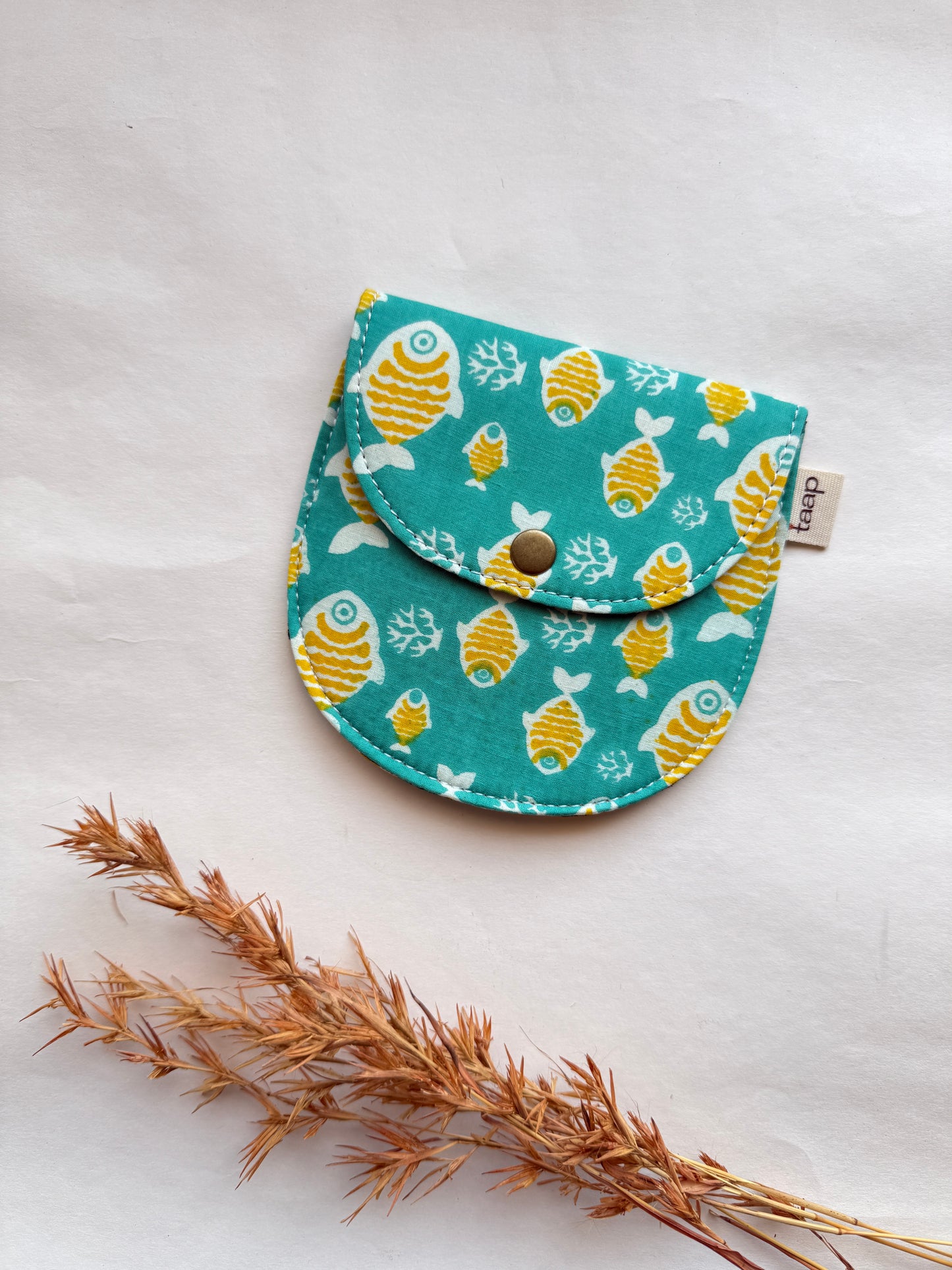 Blue Tropics Money Pouch – Pocket-Sized Organizer for Everyday Essentials