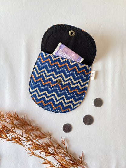 Cobalt Rhythm Money Pouch – Pocket-Sized Organizer for Everyday Essentials