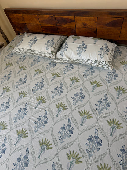 Palm Veil HandBlock King Size Bedsheet with 2 Pillow Covers (108”*108”)