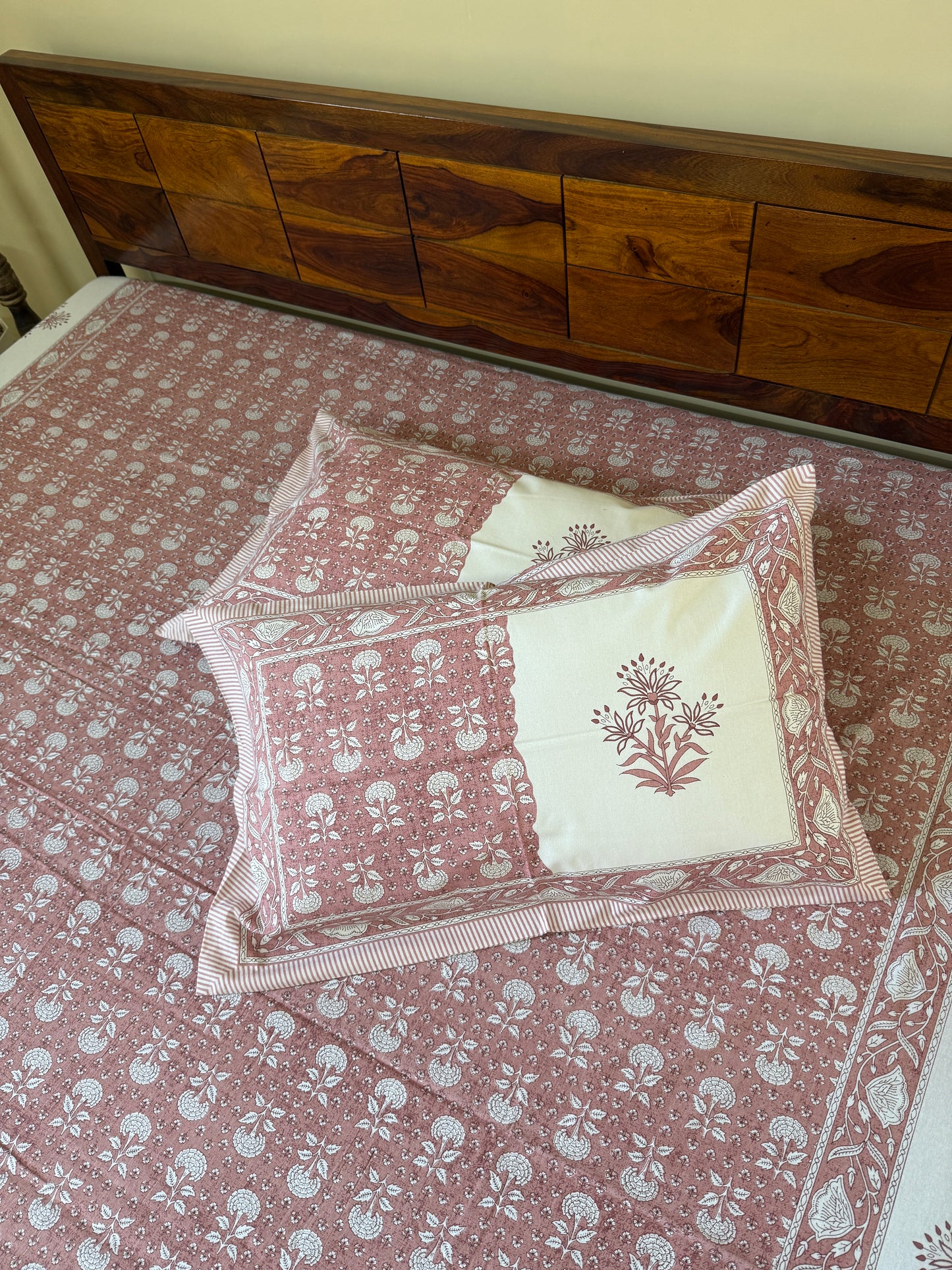 Rajwadi Rose Cotton Queen Size Bedsheet with 2 pillow covers (90”*108”)