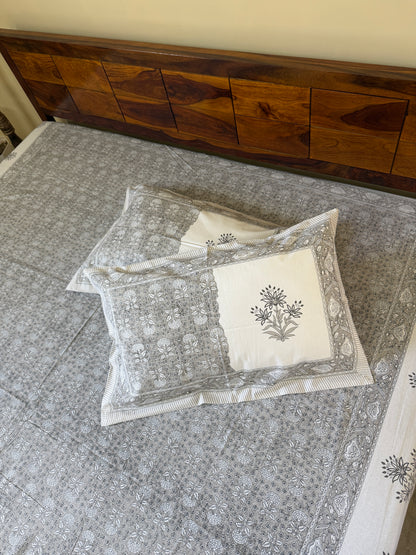 Dewdrop Gey Cotton Queen Size Bedsheet with 2 Pillow Covers (90”*108”)