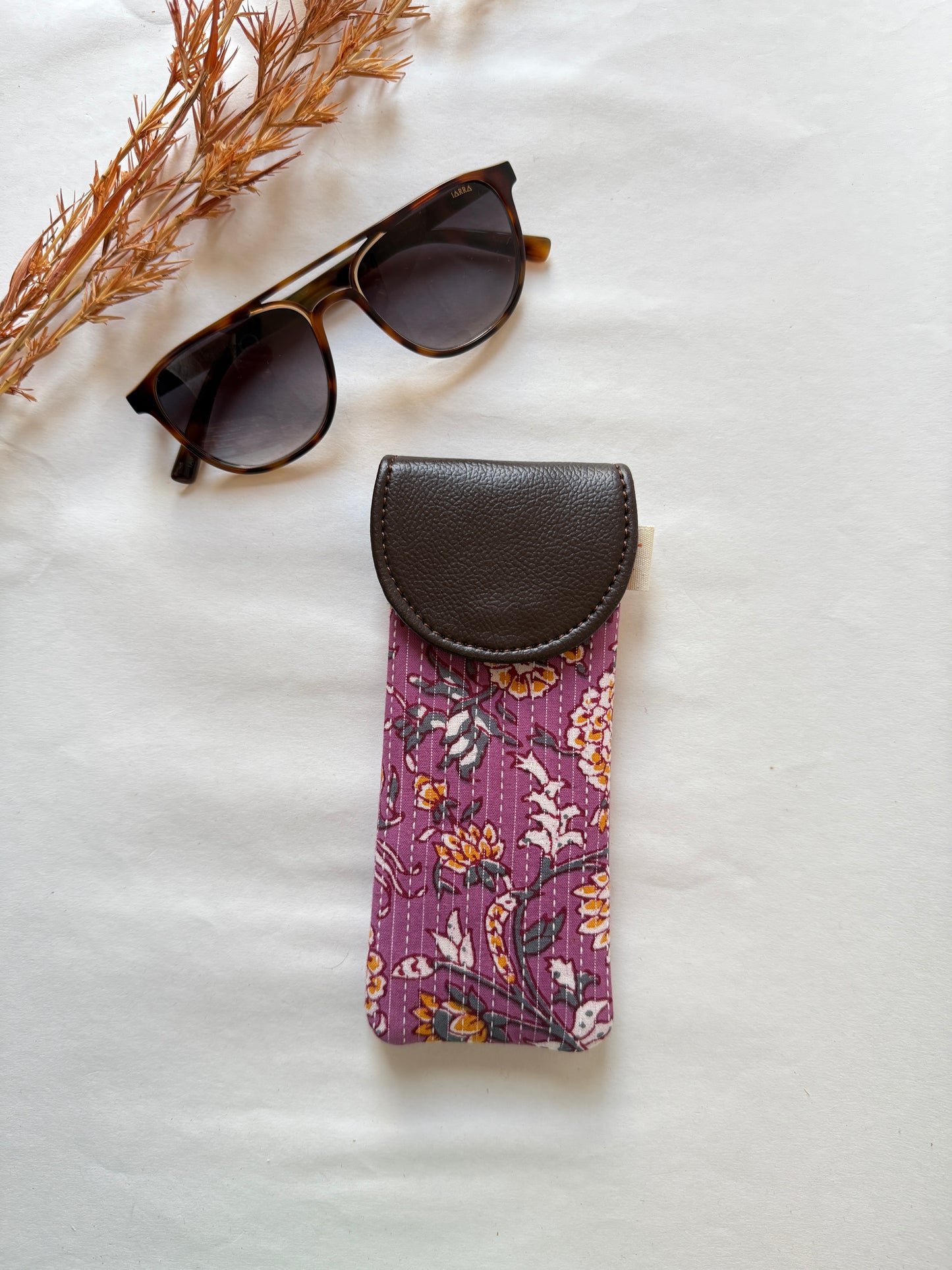 Gulbahar Violet Sunglass Cover – Gentle Guard for Your Shades