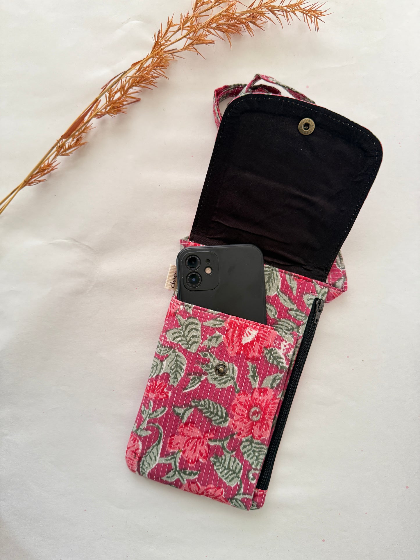 Rosette Trail Mobile Sling – The Everyday Essential