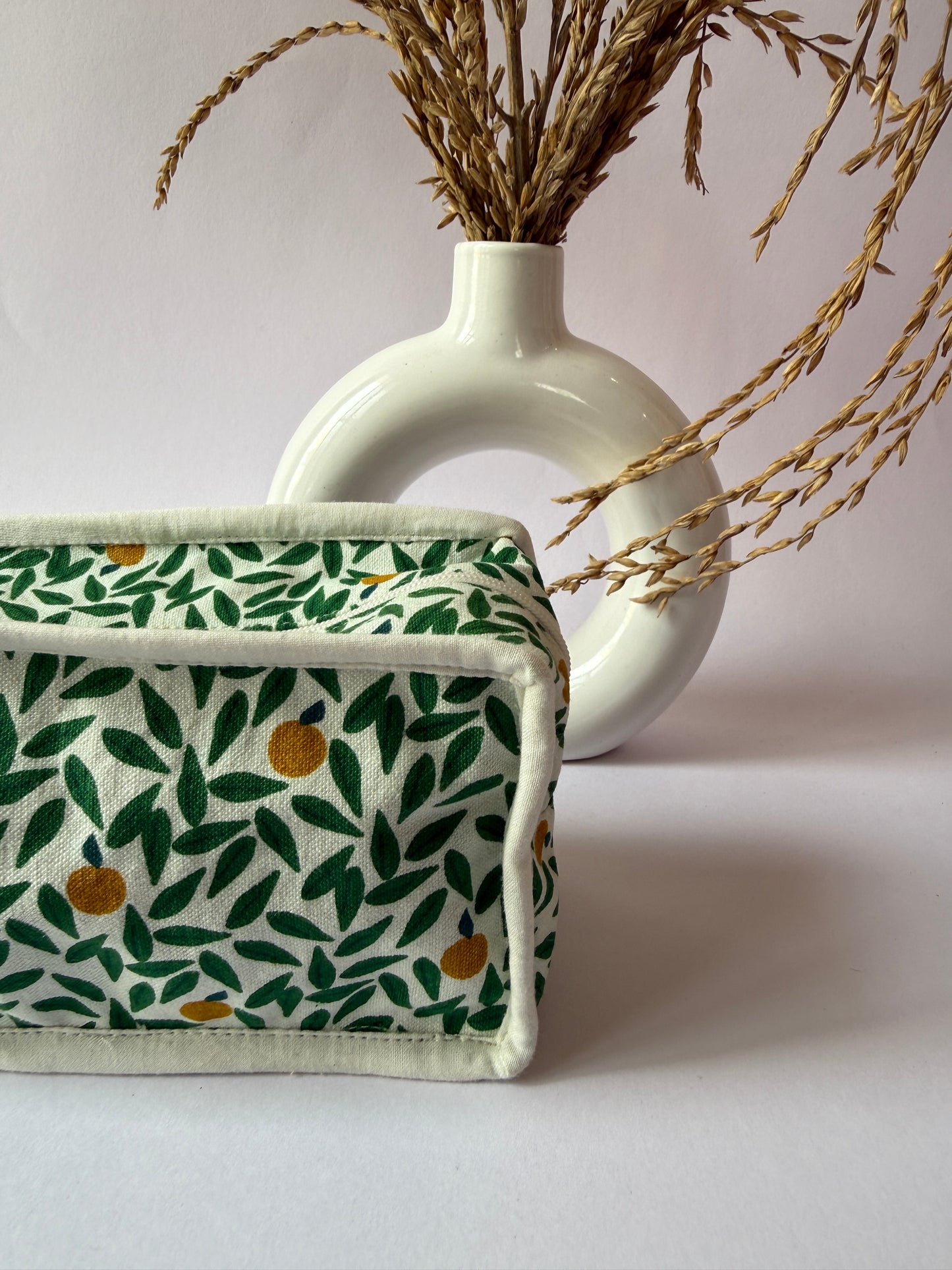 Green Leaf Cotton Canvas Box Pouch – Compact Storage with a Sharp Edge