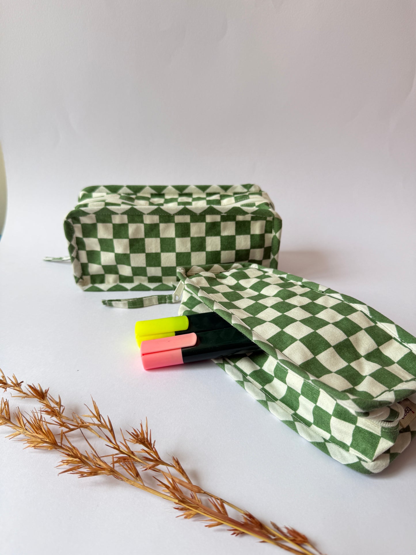 Green Checkered Cotton Canvas Box Pouch – Compact Storage with a Sharp Edge