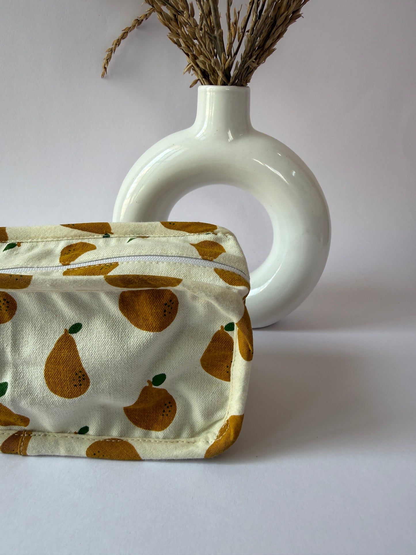 Pear Cotton Canvas Box Pouch – Compact Storage with a Sharp Edge