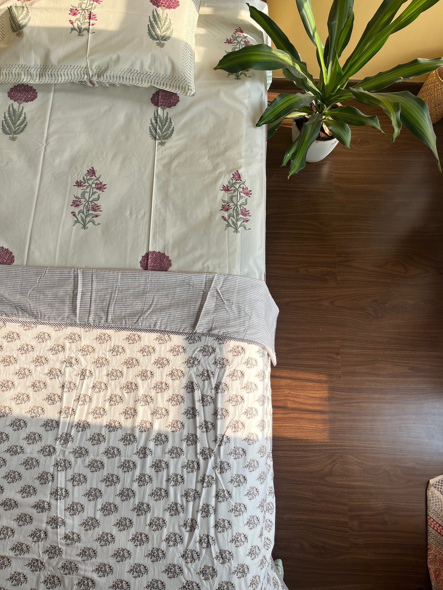 Beads Screen Print Single Bed Dohar (60”*90”)