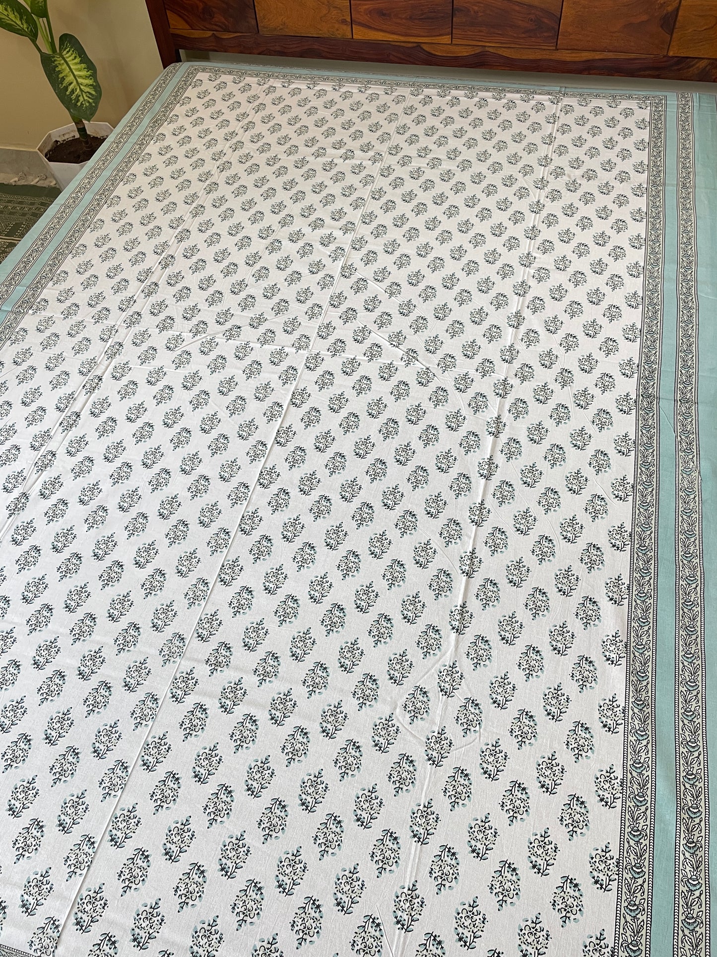 Floral Buta Single Bedsheet Without Pillow Cover (60”*90”)