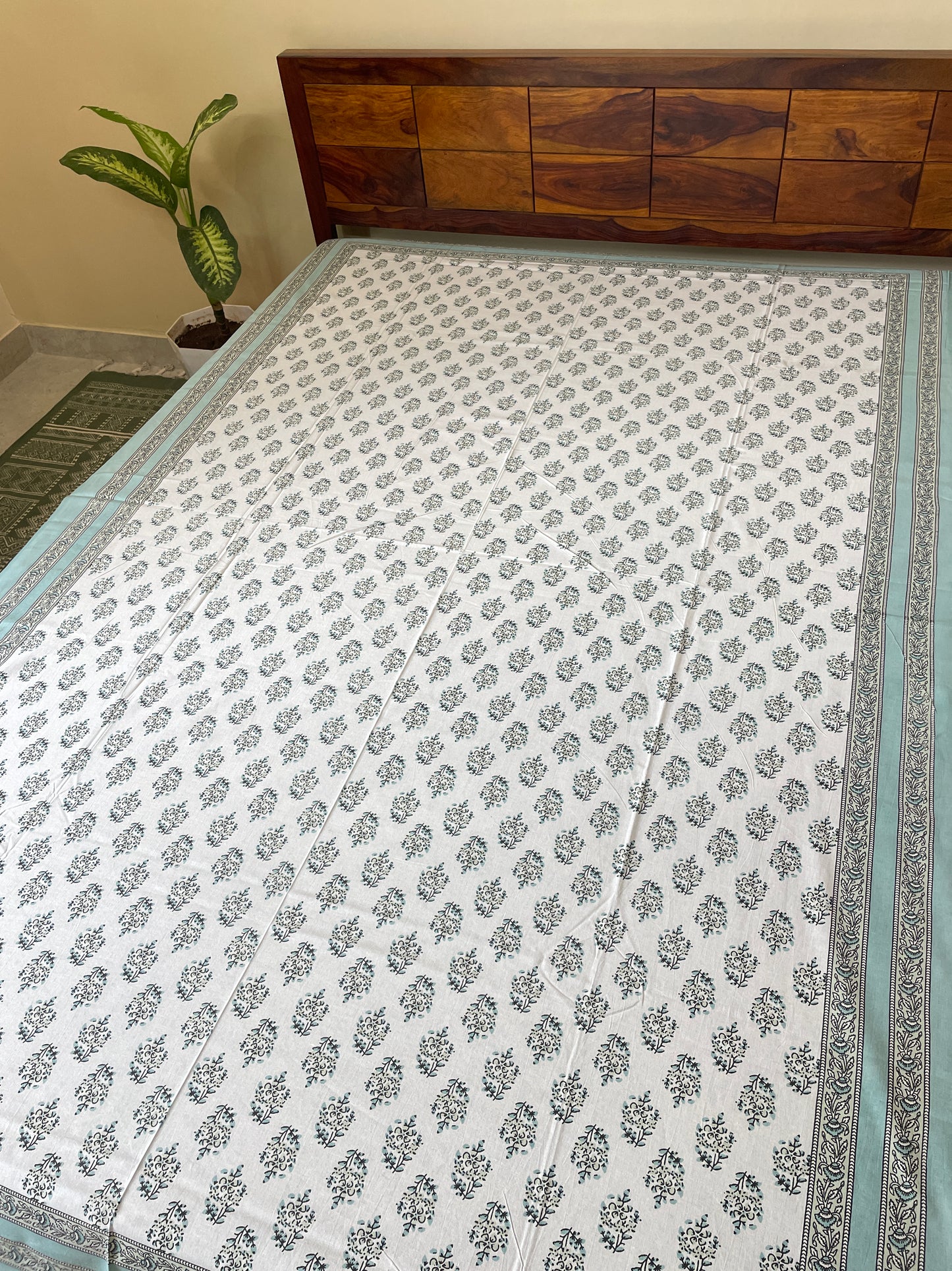 Floral Buta Single Bedsheet Without Pillow Cover (60”*90”)