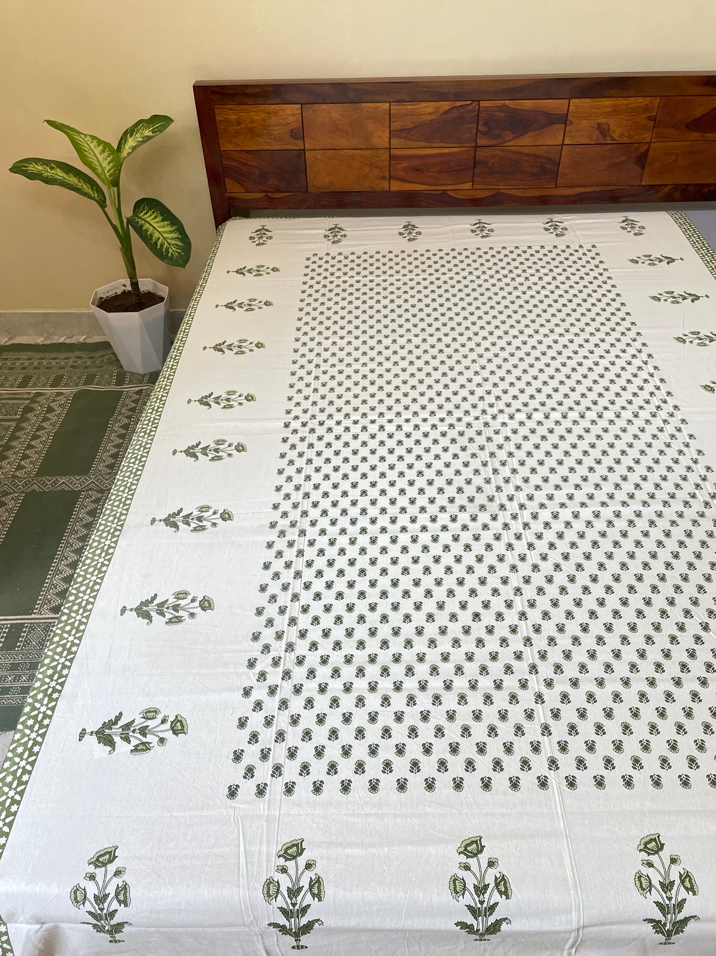 Green Floral Single Bedsheet Without Pillow Cover (60”*90”)