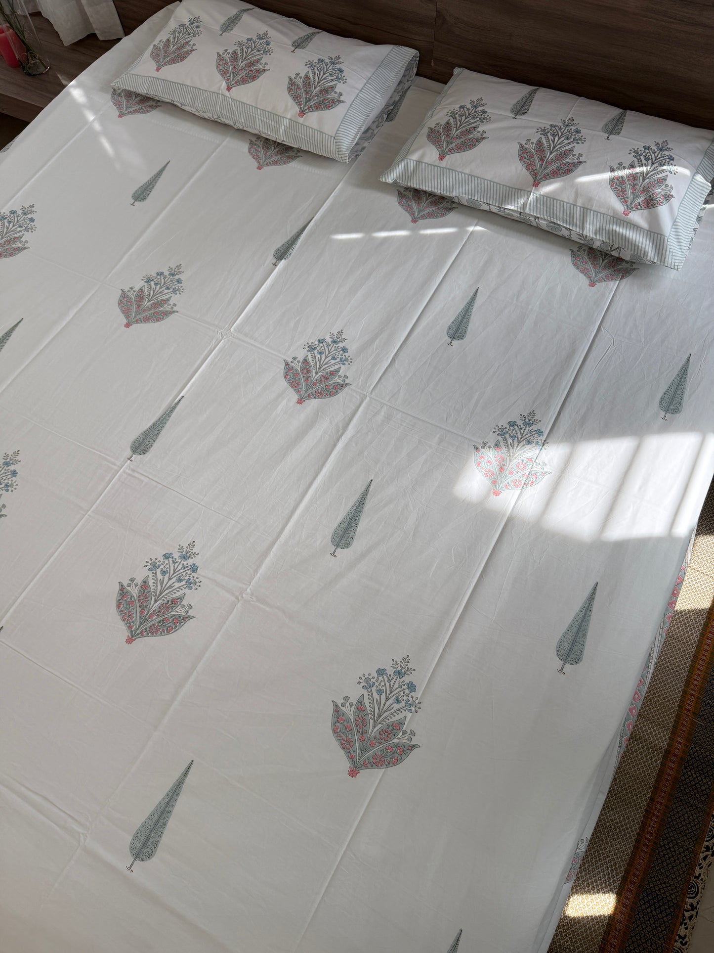 HandBlock King Size Bedsheet with 2 Pillow Covers (108”*108”)