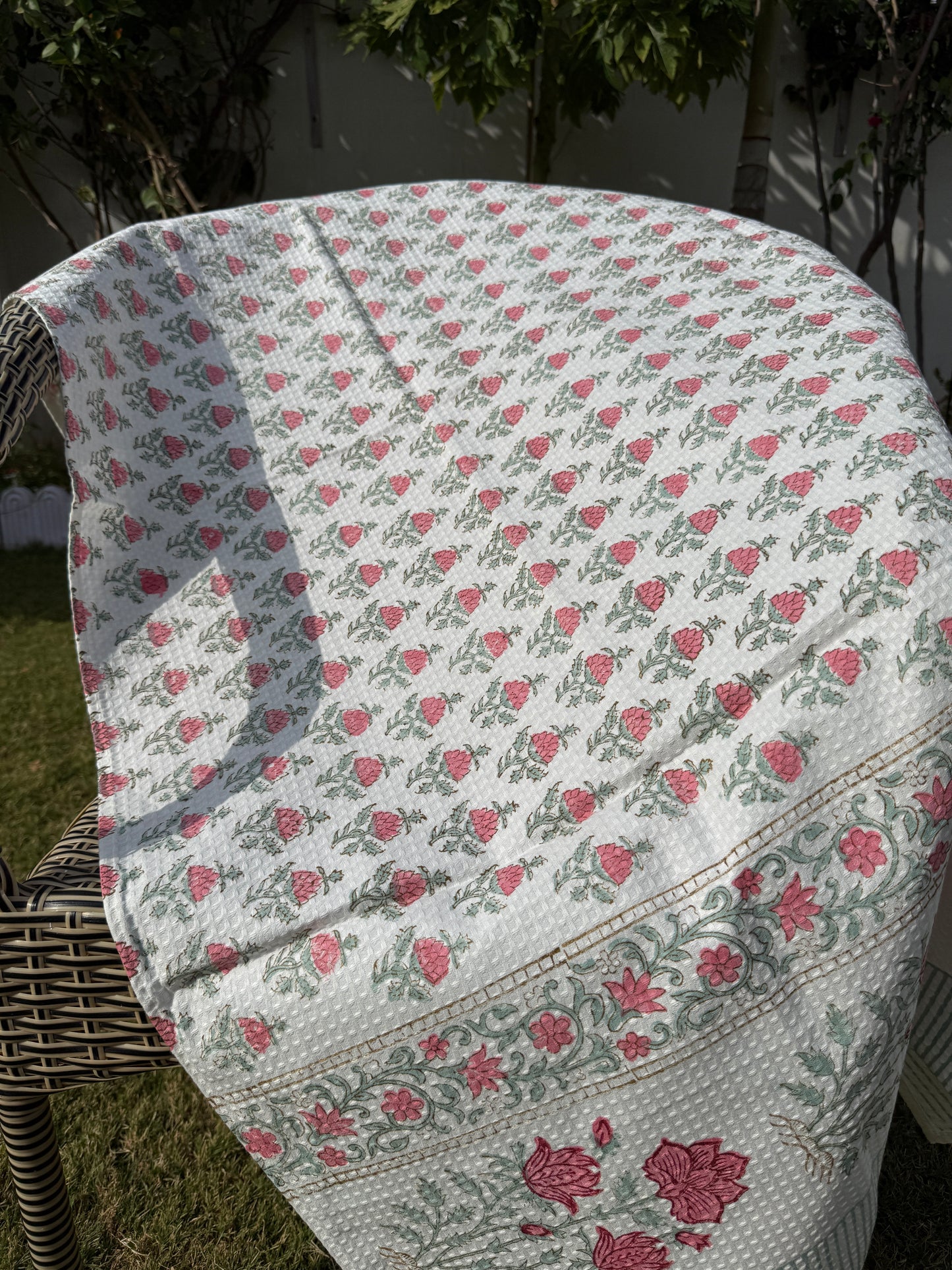 HandBlock Premium Cotton Waffle Bath Towel