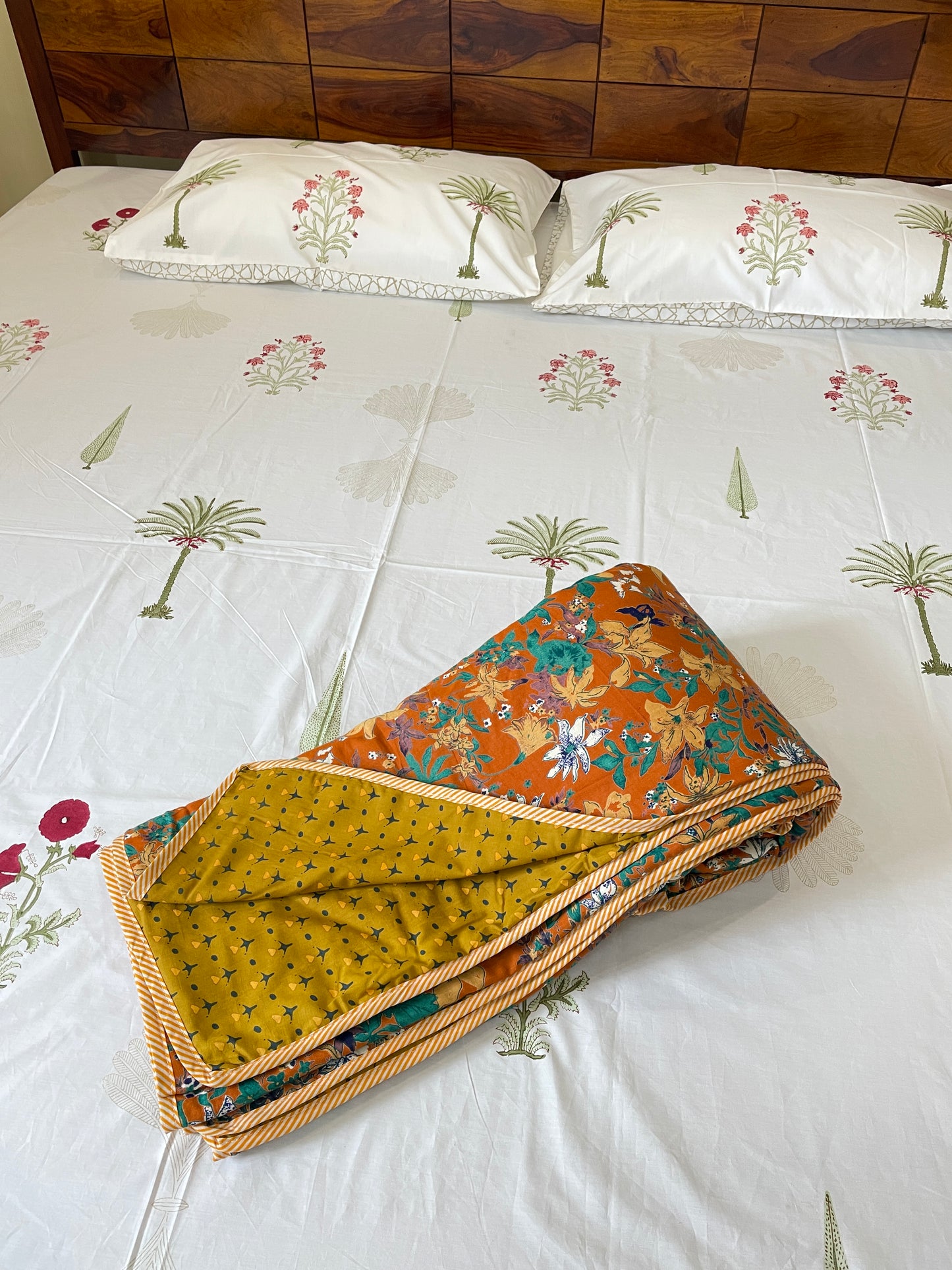 Vibrant Tropical Soft Mulmul Cotton Screen Printed Double Bed Dohars