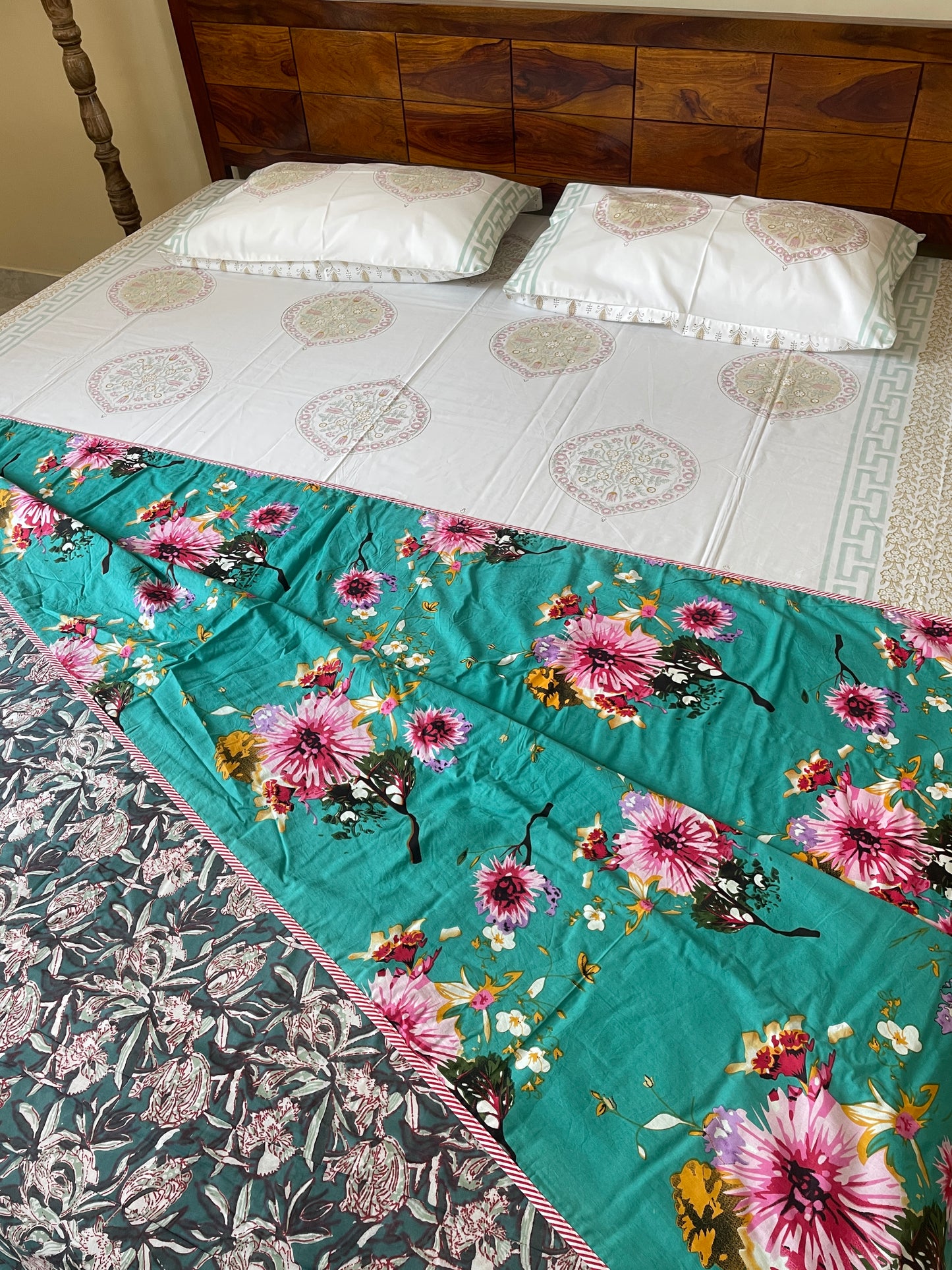 Jungle Floral Soft Mulmul Cotton Screen Printed Double Bed Dohars