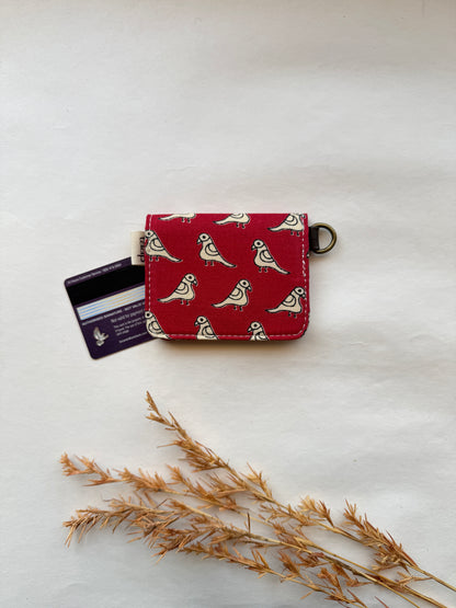 Red Perch Card Wallet – Compact Security with a Touch of Tradition