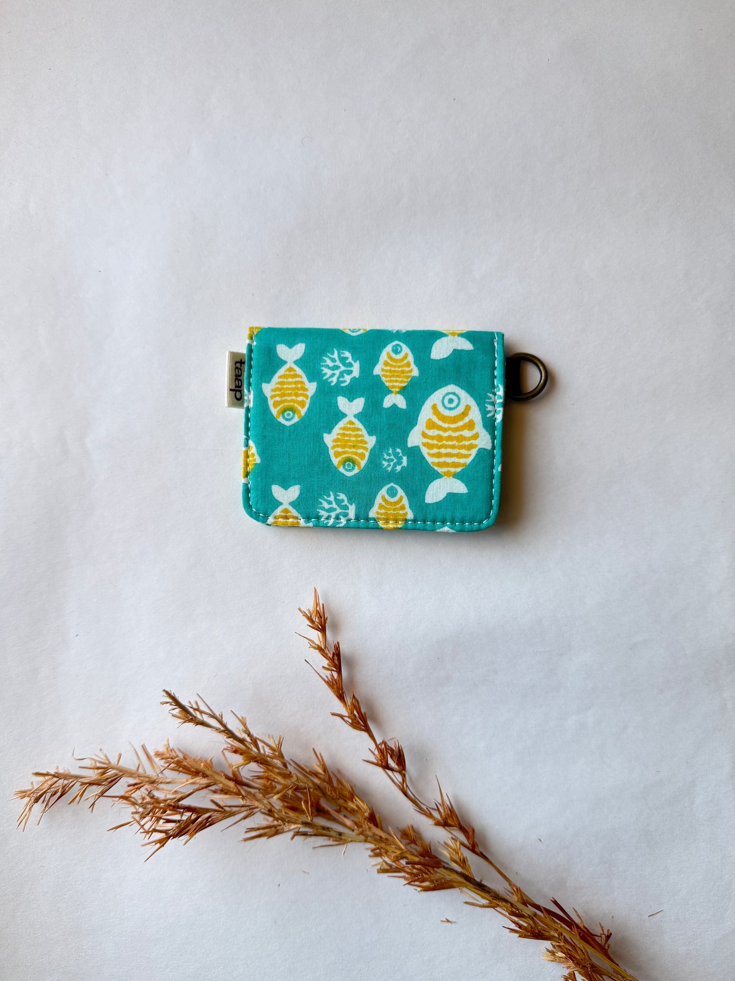 Blue Tropics Card Wallet – Compact Security with a Touch of Tradition