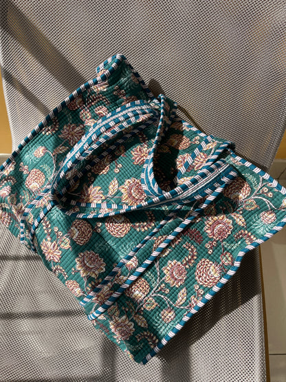 Verdé Horizontal Cotton Quilted Tote Bag