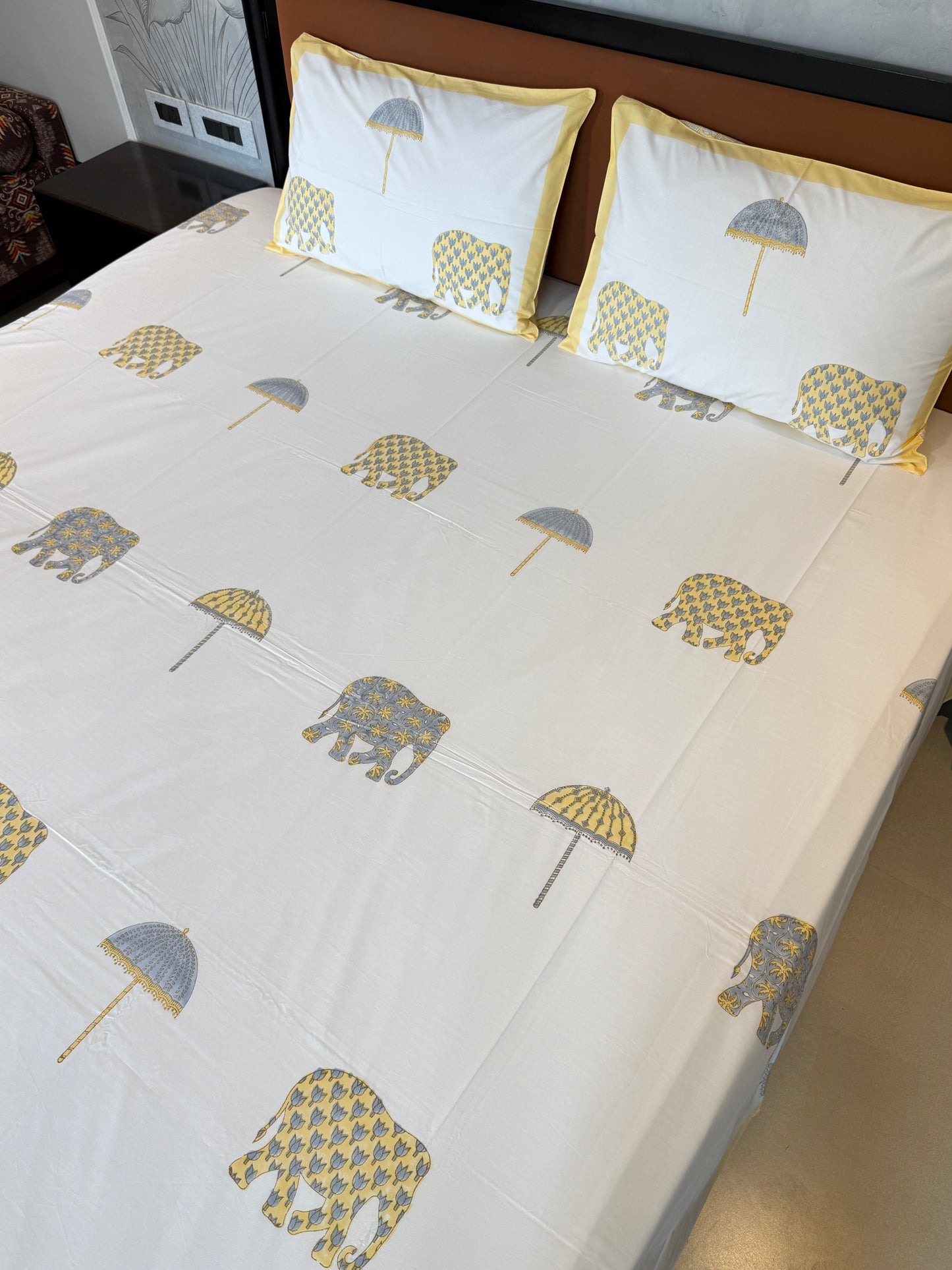 Elephant Royale HandBlock King Size Bedsheet Set with 2 Pillow Covers (108”*108”)