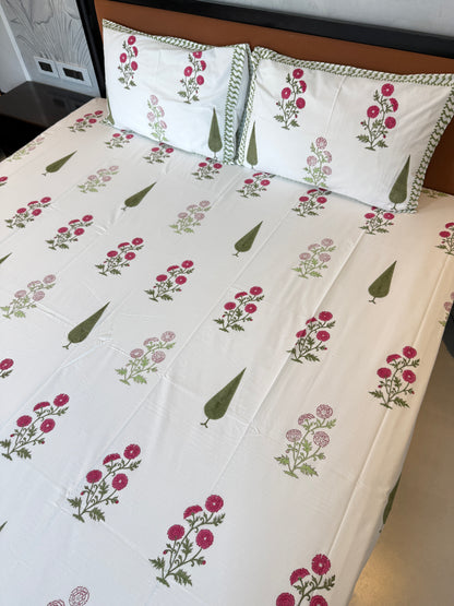 Shaded HandBlock Queen Size Bedsheet Set with 2 Pillow Covers (90”*108”)