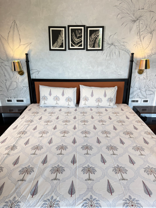 Blue Fleur HandBlock King Size Bedsheet with 2 Pillow Covers (108”*108”)
