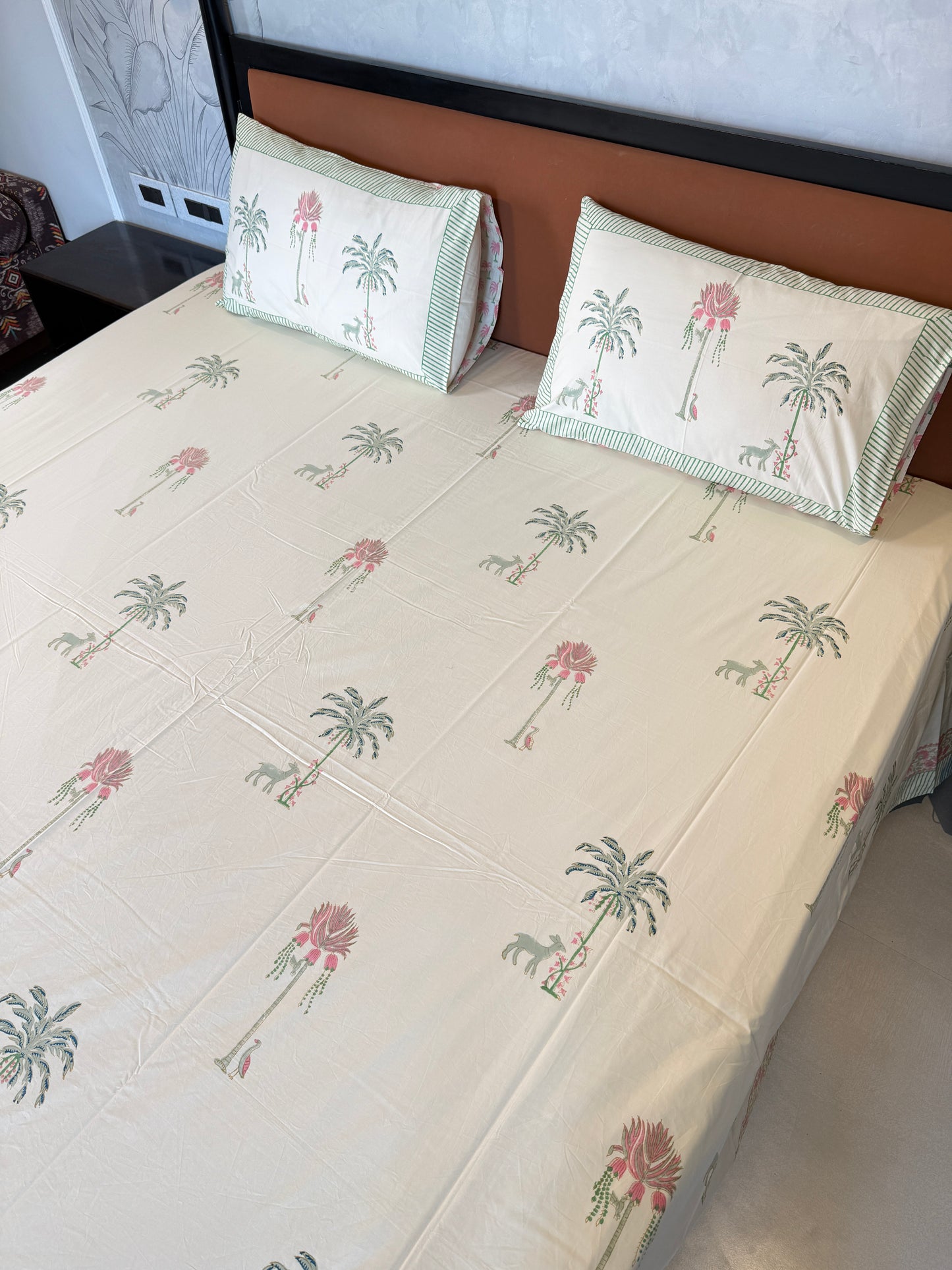 Palm Serenade HandBlock King Size Bedsheet with 2 Pillow Covers (108”*108”)