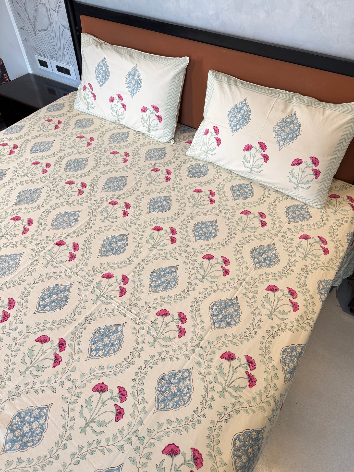Blue Fern Harmony HandBlock King Size Bedsheet Set with 2 Pillow Covers (108”*108”)
