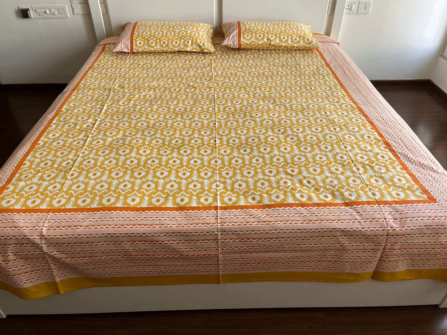 Spring Cotton Queen Size Bedsheet with 2 Pillow Covers (90”*108”)