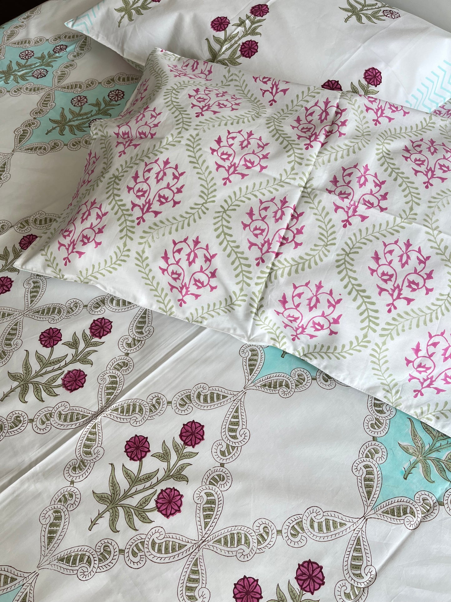 Enchanted Florals HandBlock King Size Bedsheet Set with 2 Pillow Covers (108”*108”)