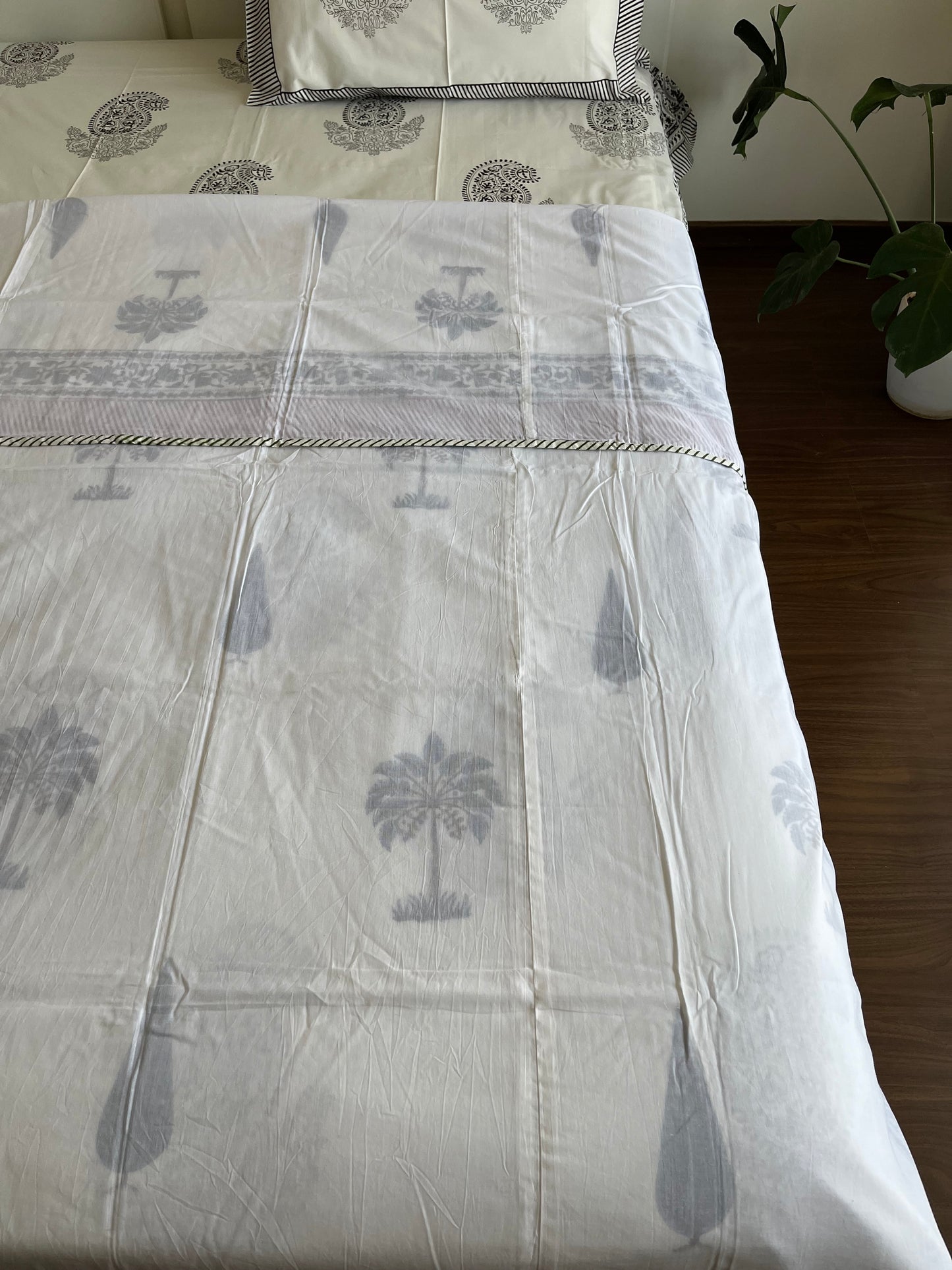 Palm Breeze HandBlock Cotton Single Bed Dohar (90”*108”)