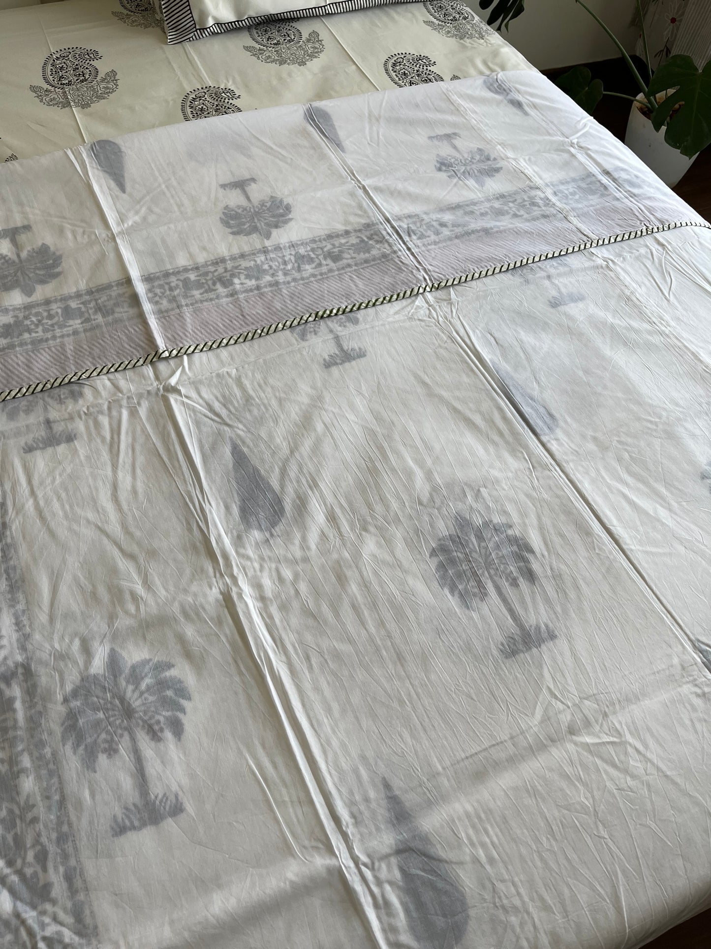 Palm Breeze HandBlock Cotton Single Bed Dohar (90”*108”)