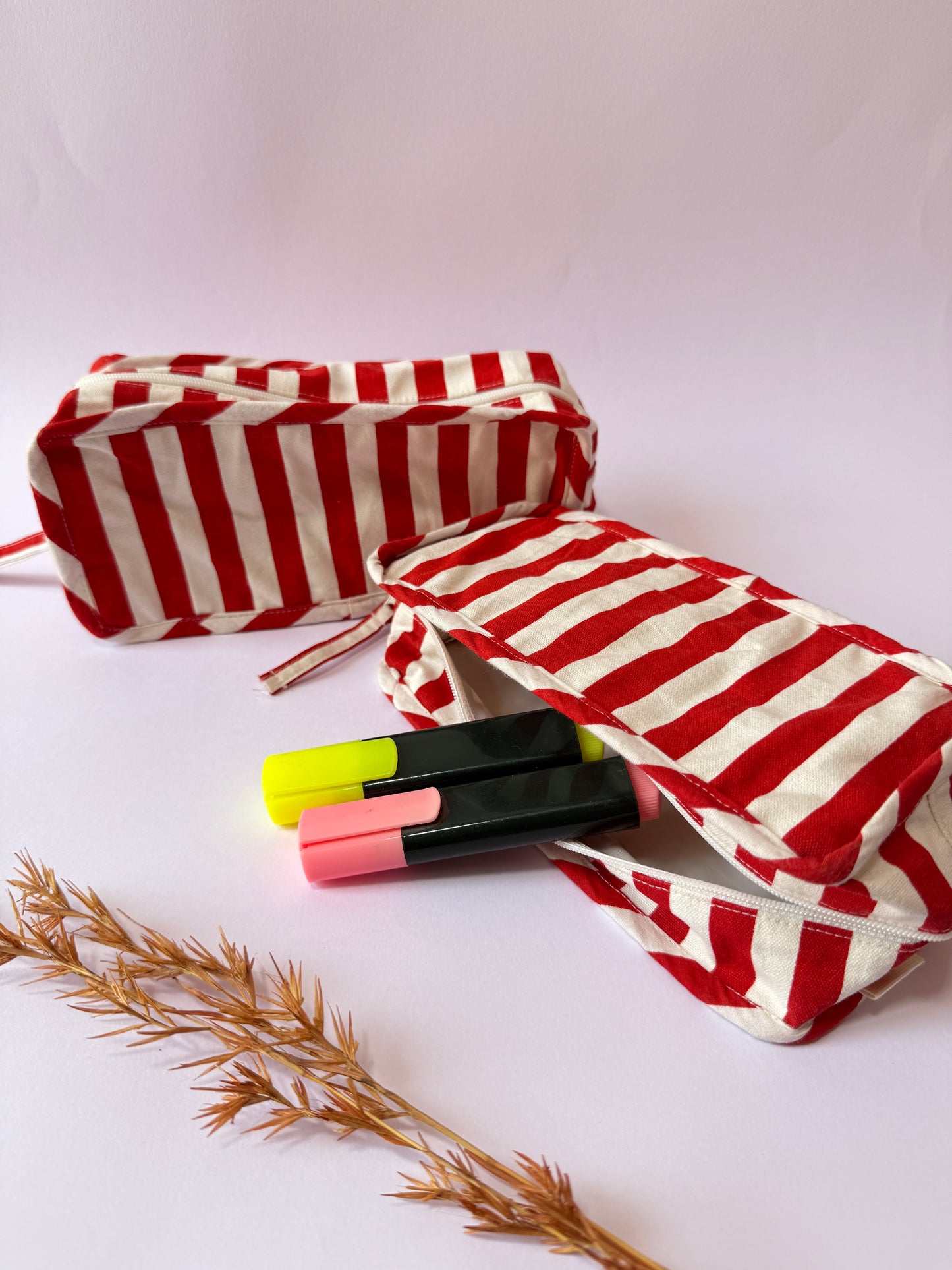 Red Stripes Cotton Canvas Box Pouch – Compact Storage with a Sharp Edge
