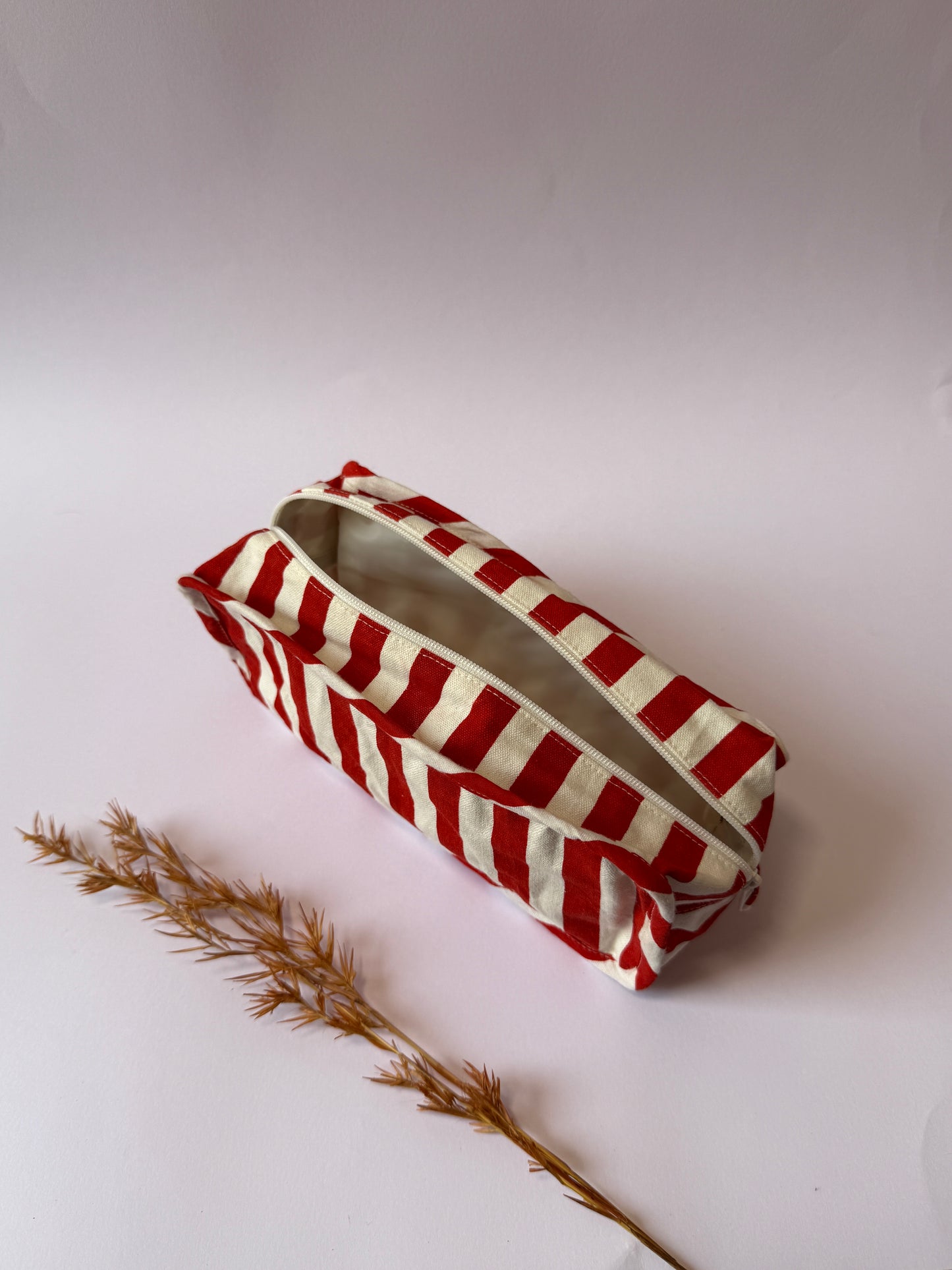 Red Stripes Cotton Canvas Box Pouch – Compact Storage with a Sharp Edge
