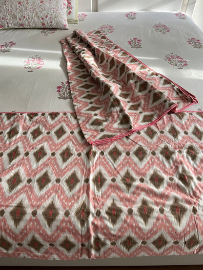 Multicolour Diamond Screen Print Single Bed Dohar