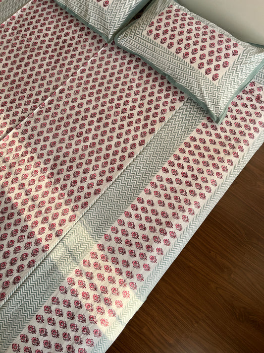 Rajasthani Floral Stripes Sanganeri Queen Sizes Bedsheet with 2 Pillow Covers (90”*108”)