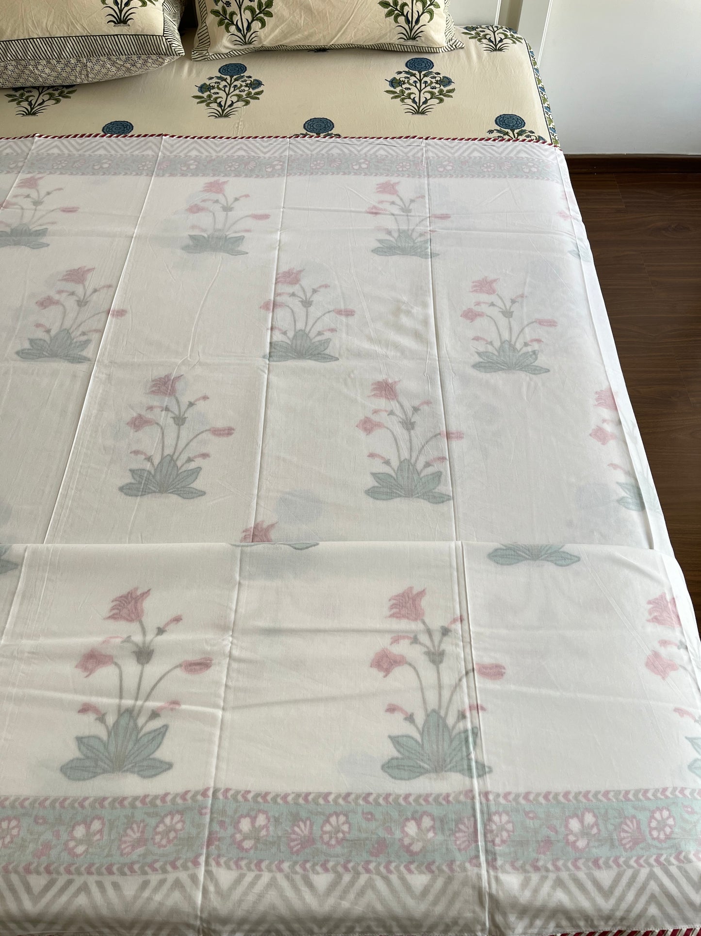 Pastel Floral Handblock 3D Mulmul Double Bed Dohar (90”*108”)