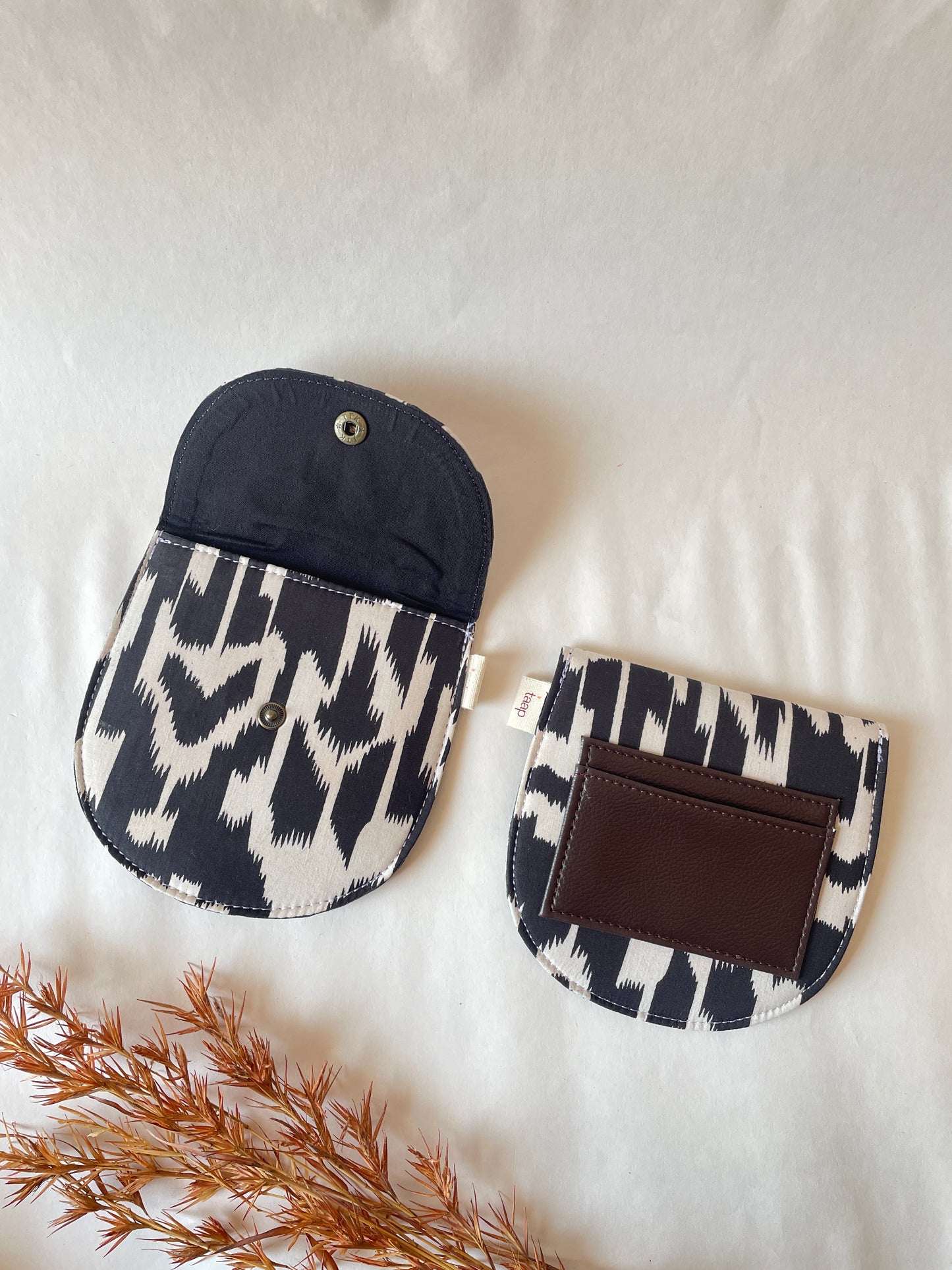 Midnight Ikat Money Pouch – Pocket-Sized Organizer for Everyday Essentials