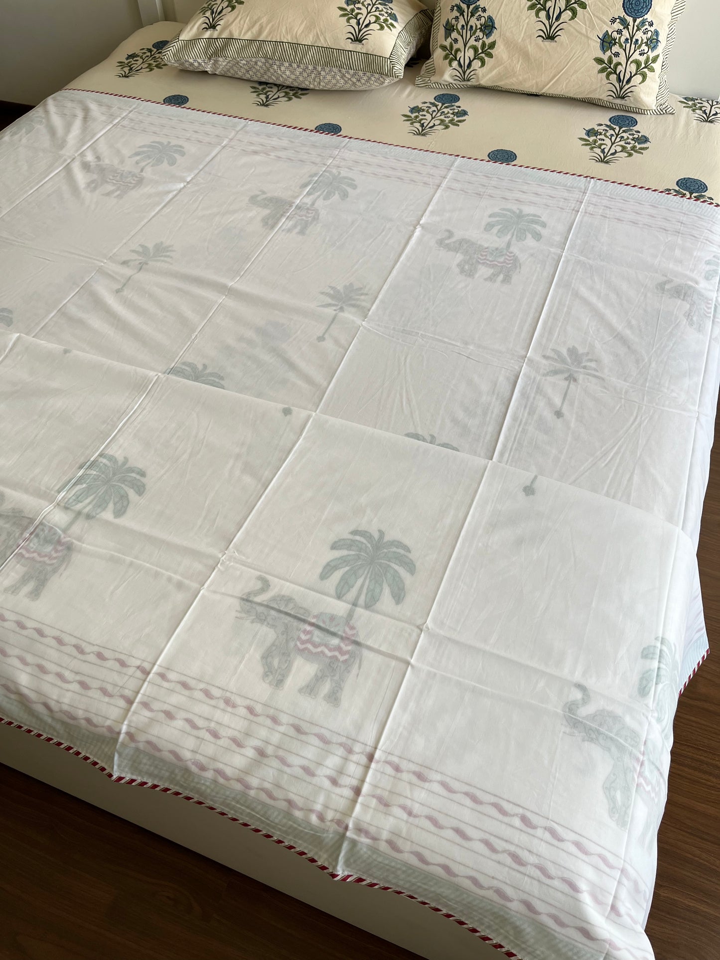 Palm & Elephant Dream Handblock 3D Mulmul Double Bed Dohar (90”*108”)