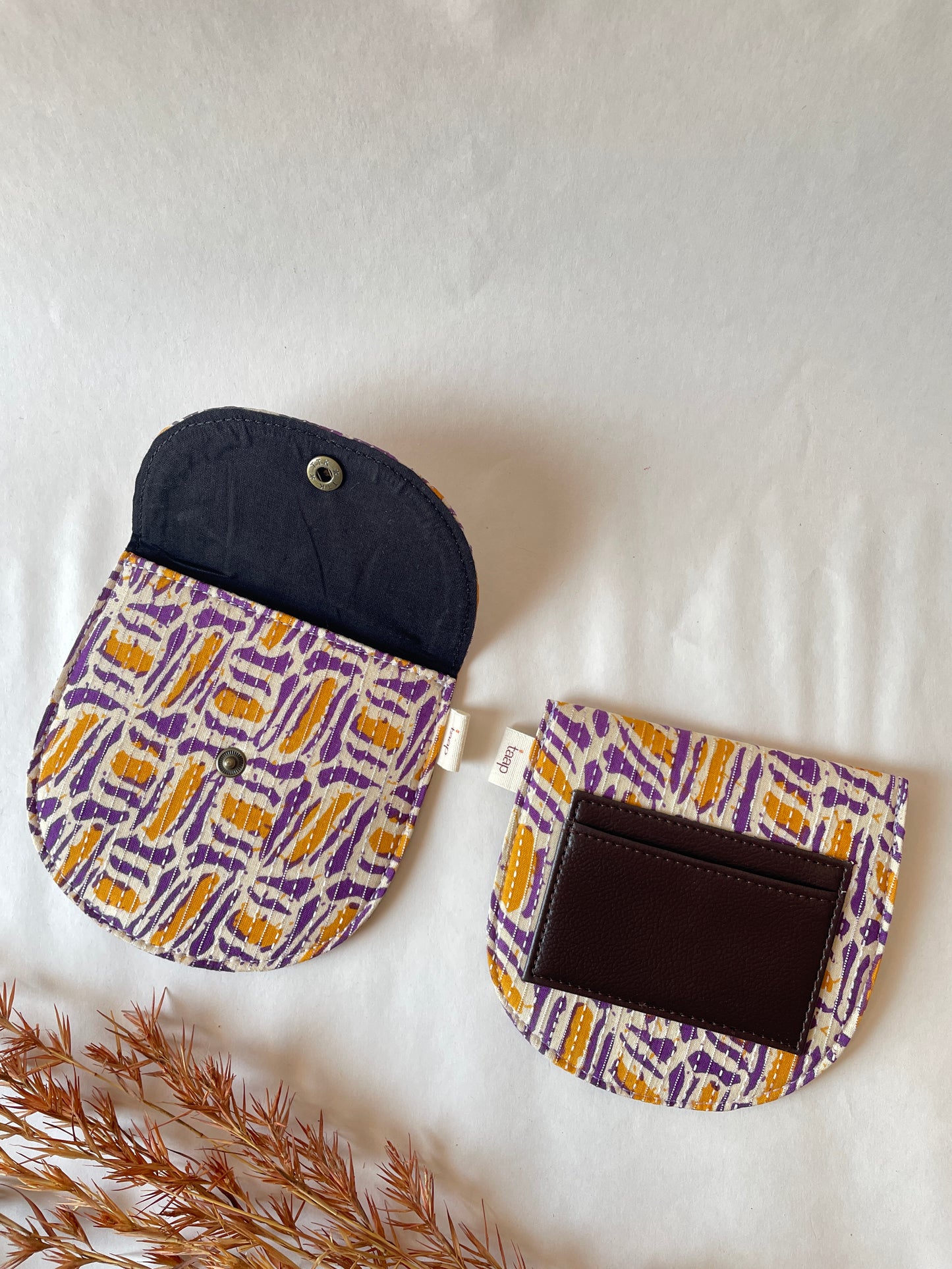 Mustard Maze Money Pouch – Pocket-Sized Organizer for Everyday Essentials