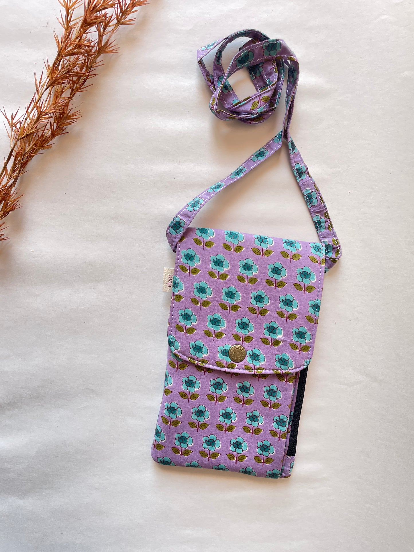 Lavender Garden Mobile Sling – The Everyday Essential