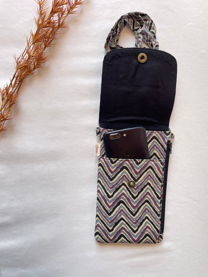 Echo Chevron Mobile Sling – The Everyday Essential