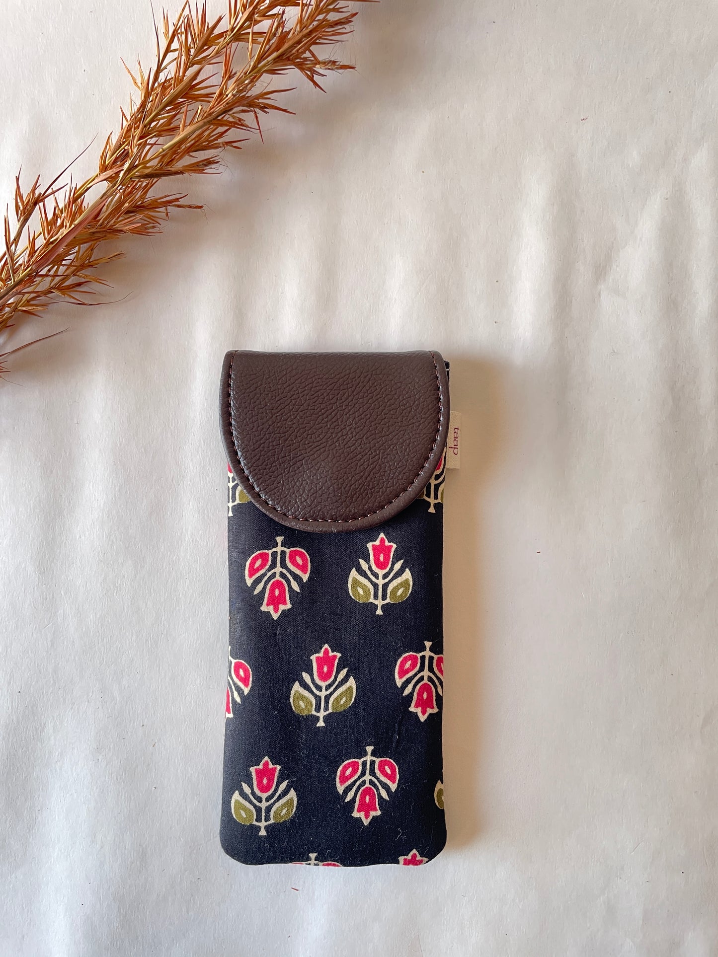 Midnight Bloom Sunglass Cover – Gentle Guard for Your Shades