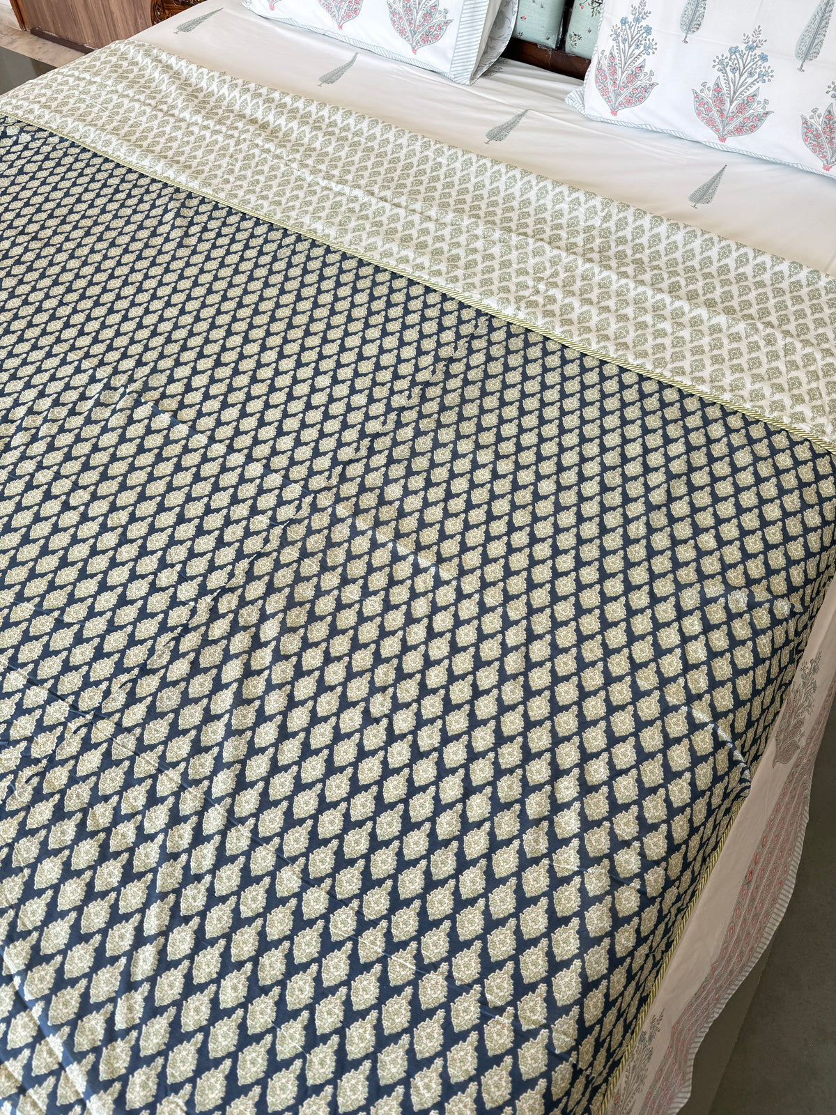 Soft Mulmul Cotton Screen Printed Double Bed Dohars