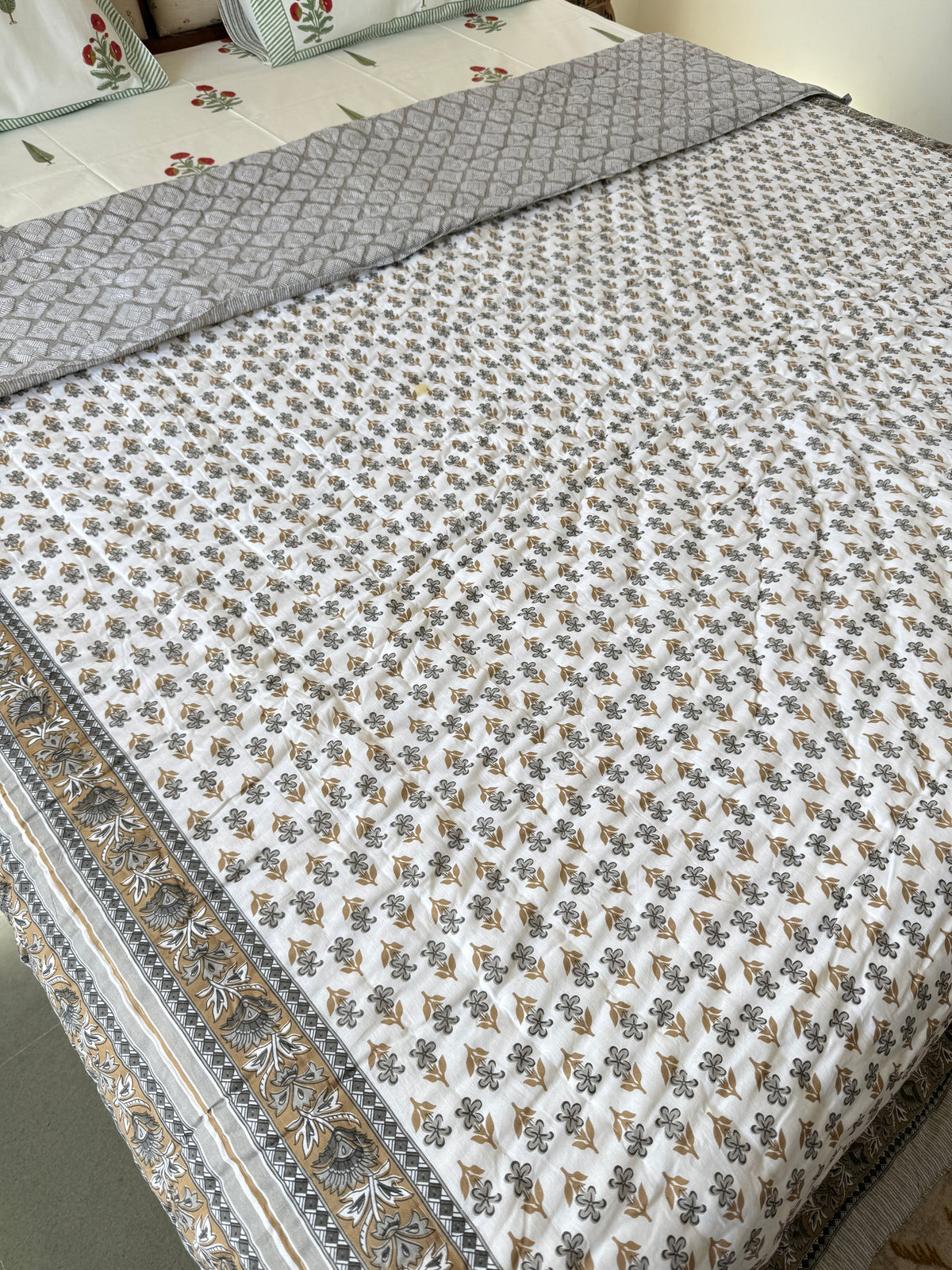 Jaipuri Double Bed Quilt (90”*108”)