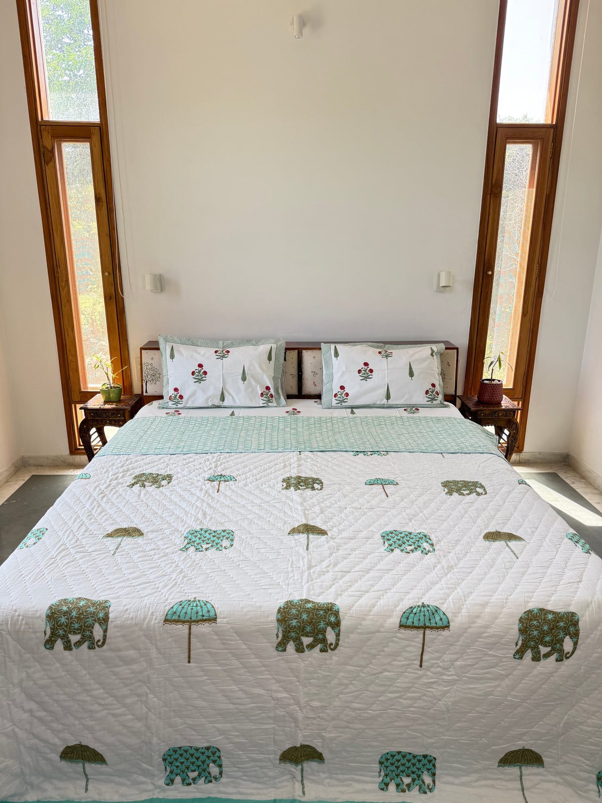 Multicolour Elephant Double Bed Quilt
