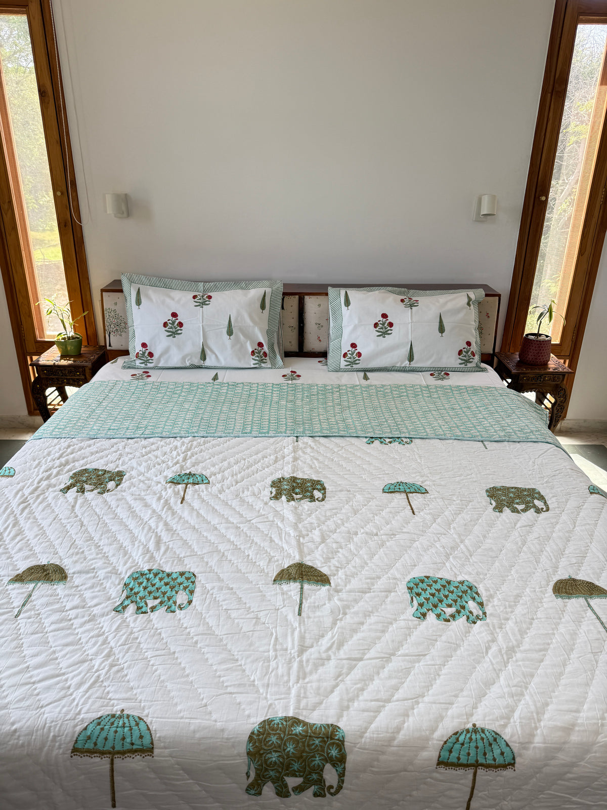 Multicolour Elephant Double Bed Quilt