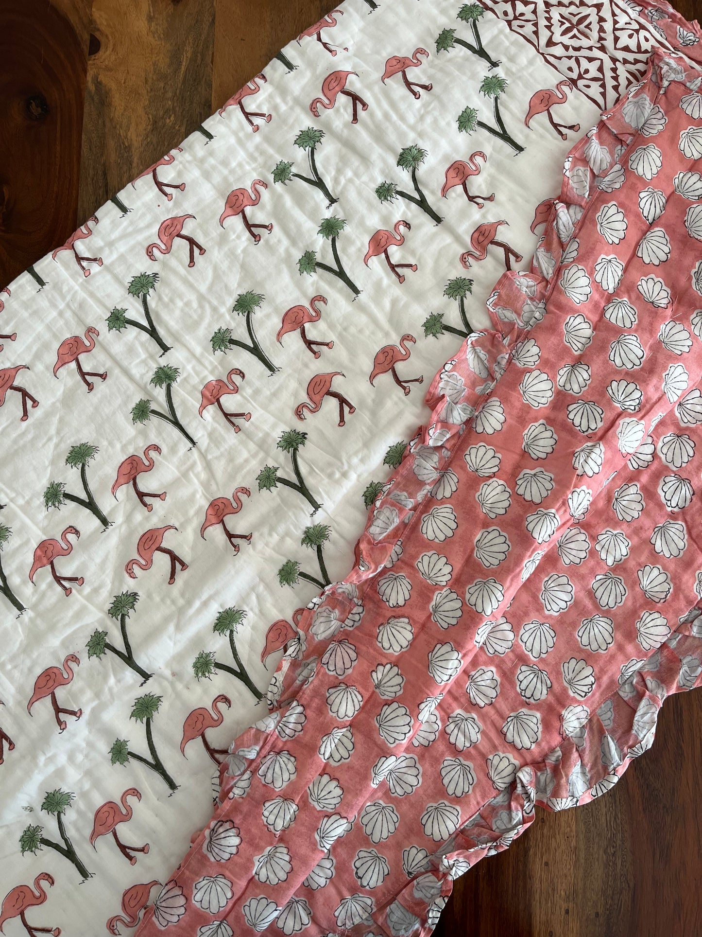 Majestic Swans Handblock Comfortable Quilt (40”*40”)