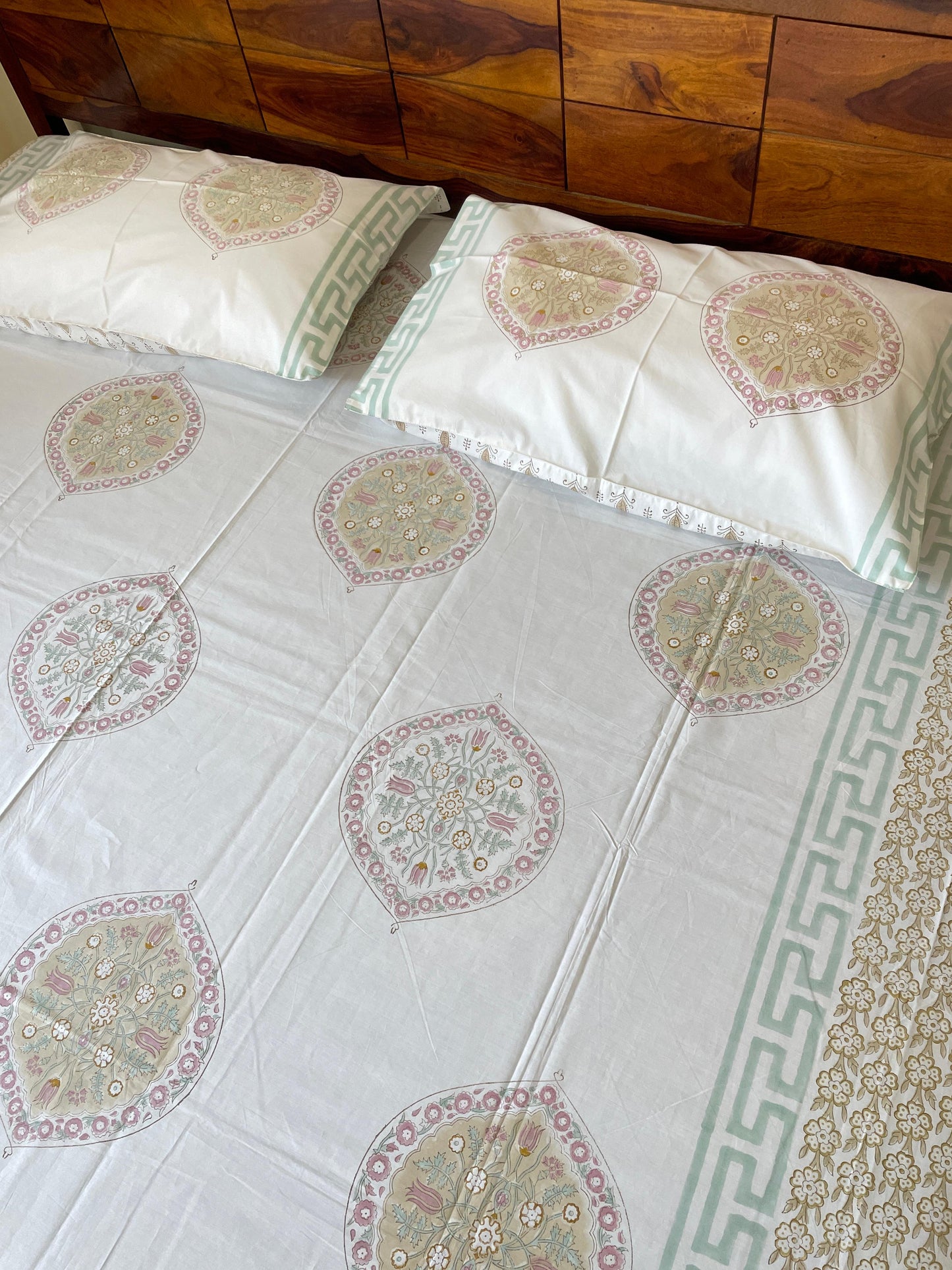 Tropical Whisper HandBlock Queen Size Bedsheet with 2 Pillow Covers (90”*108”)