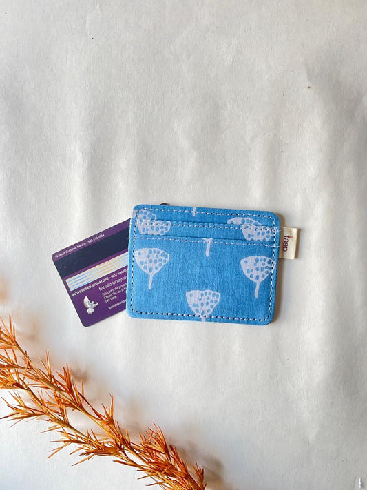 Ginkgo Dot Card Holder – Slim, Stylish & Smartly Functional